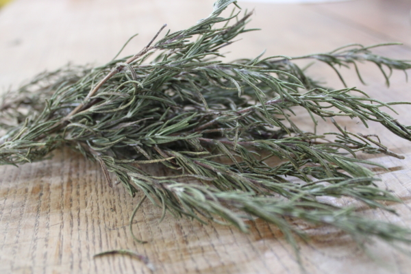 Dried rosemary